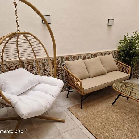 Virgen De Gracia Apartments Malaga Zewnętrze zdjęcie
