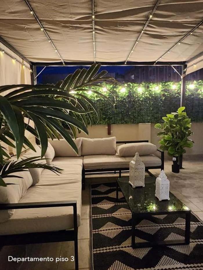 Virgen De Gracia Apartments Malaga Zewnętrze zdjęcie